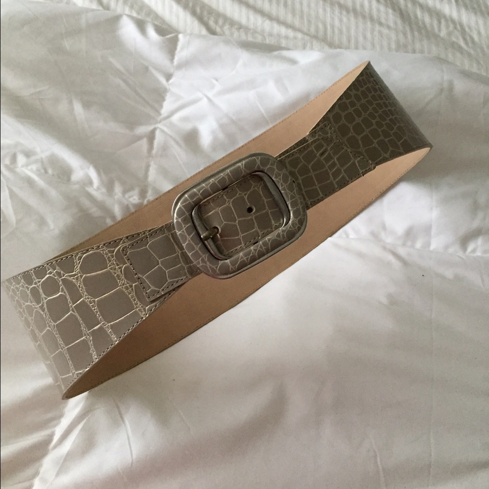 Giogio thick grayish/taupe animal print belt